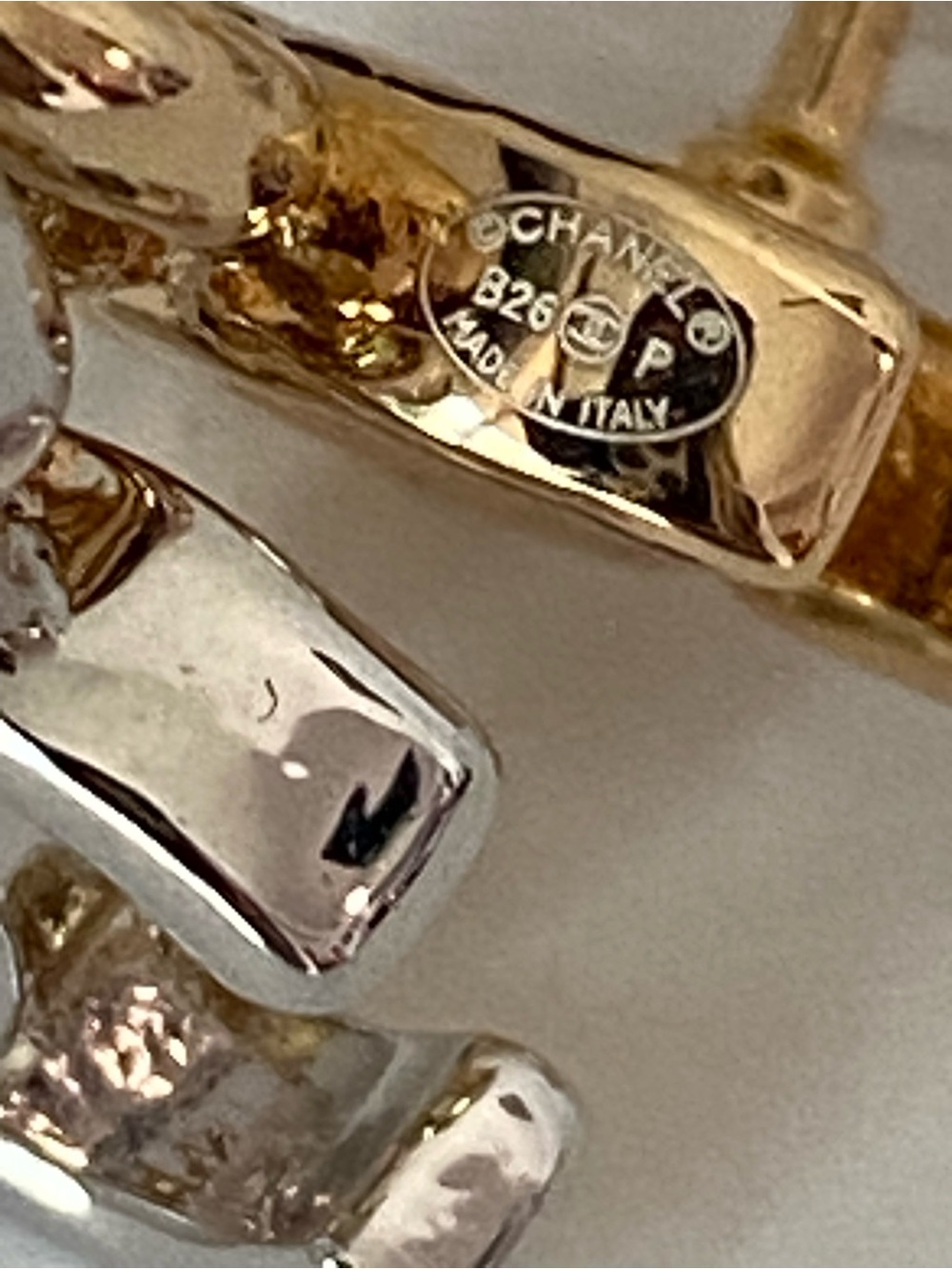 CHANEL Two-Tone CC Dangle Earrings in Gold and Silver - Picture 4 of 7